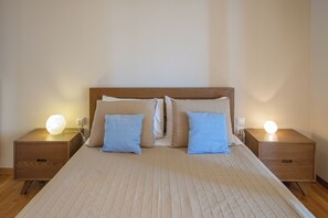3 chambres, bureau, fer et planche à repasser, Wi-Fi gratuit