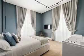 3 bedrooms, in-room safe, desk, iron/ironing board