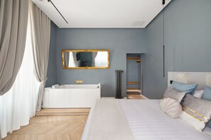 3 Schlafzimmer, Zimmersafe, Schreibtisch, Bügeleisen/Bügelbrett