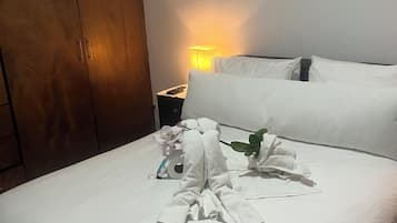2 bedrooms, iron/ironing board, travel crib, free WiFi