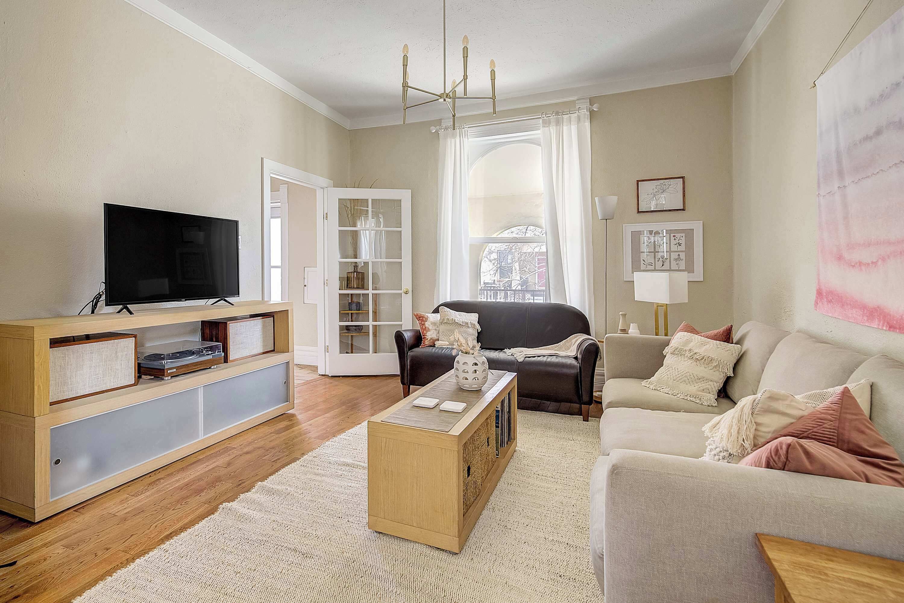 Télévision, espaces bureaux