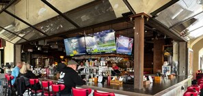 Bar (in der Unterkunft)