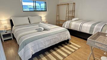 2 bedrooms, free WiFi, bed sheets, wheelchair access