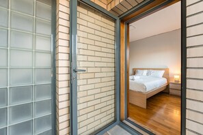 2 chambres, fer et planche à repasser, accès Internet, draps fournis