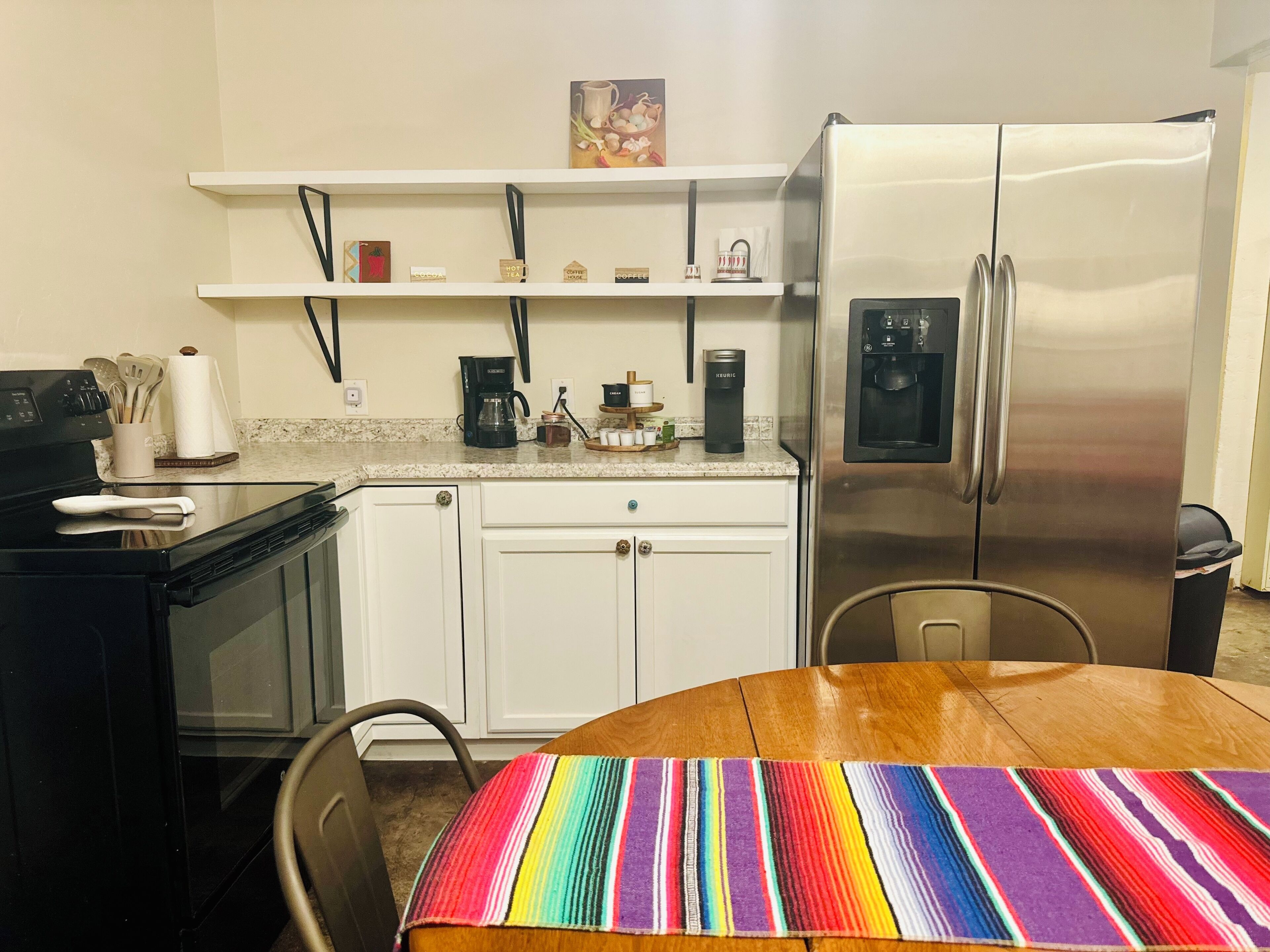 Microondas, horno, parrilla de estufa y lavavajillas 