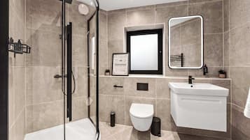 Douche, sèche-cheveux