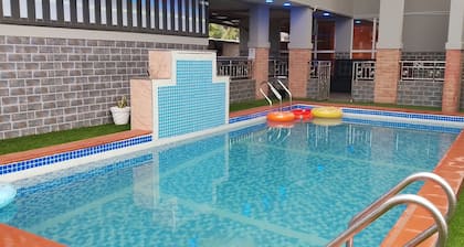 ADJ ROYALTY HOTELS & SUITES LTD