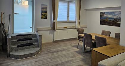 Zentrale Ferienwohnung 70 m² bis zu 4 Personen– nah am Hauptbahnhof &Messe Essen