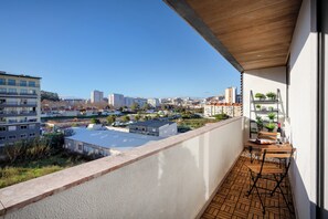 Family Apartment, 2 Bedrooms, Non Smoking, Balcony | Balcony - Elegant Flat in Benfica (Lisbon)