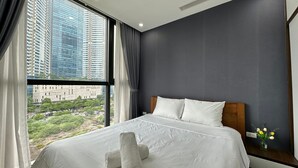 Căn hộ Deluxe, 3 phòng ngủ, quang cảnh thành phố | 3 phòng ngủ, khu vực làm việc phù hợp cho laptop, màn/rèm cản sáng 