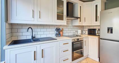 Host & Stay | Wellington Street