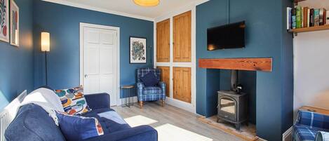 Fernseher, Kamin, DVD-Player, Arbeitsbereiche