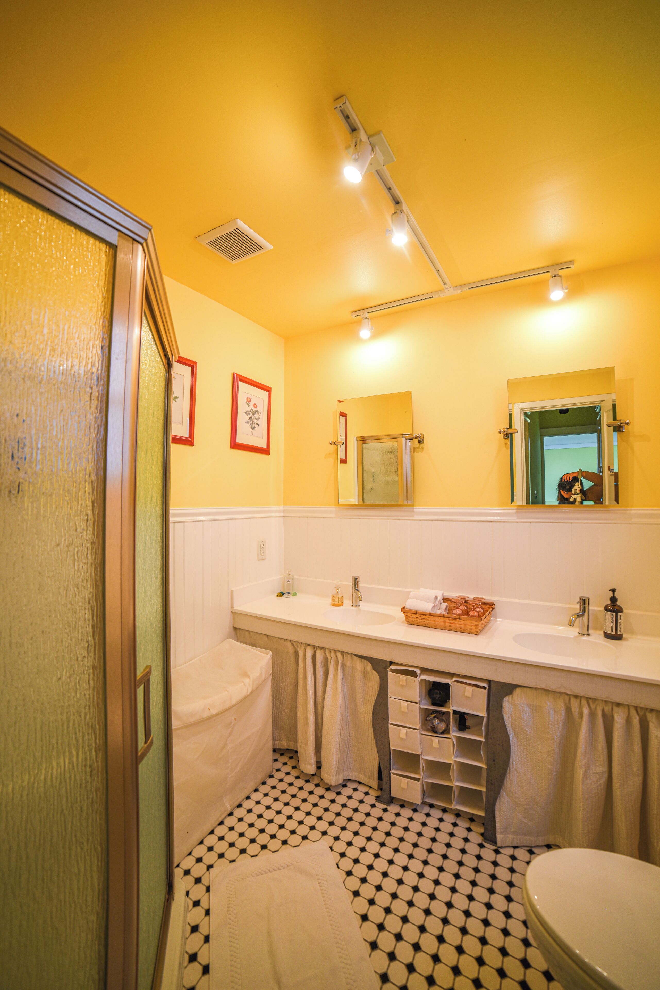 雙人房 | 浴室 | 提供毛巾、番梘、洗頭水、廁紙