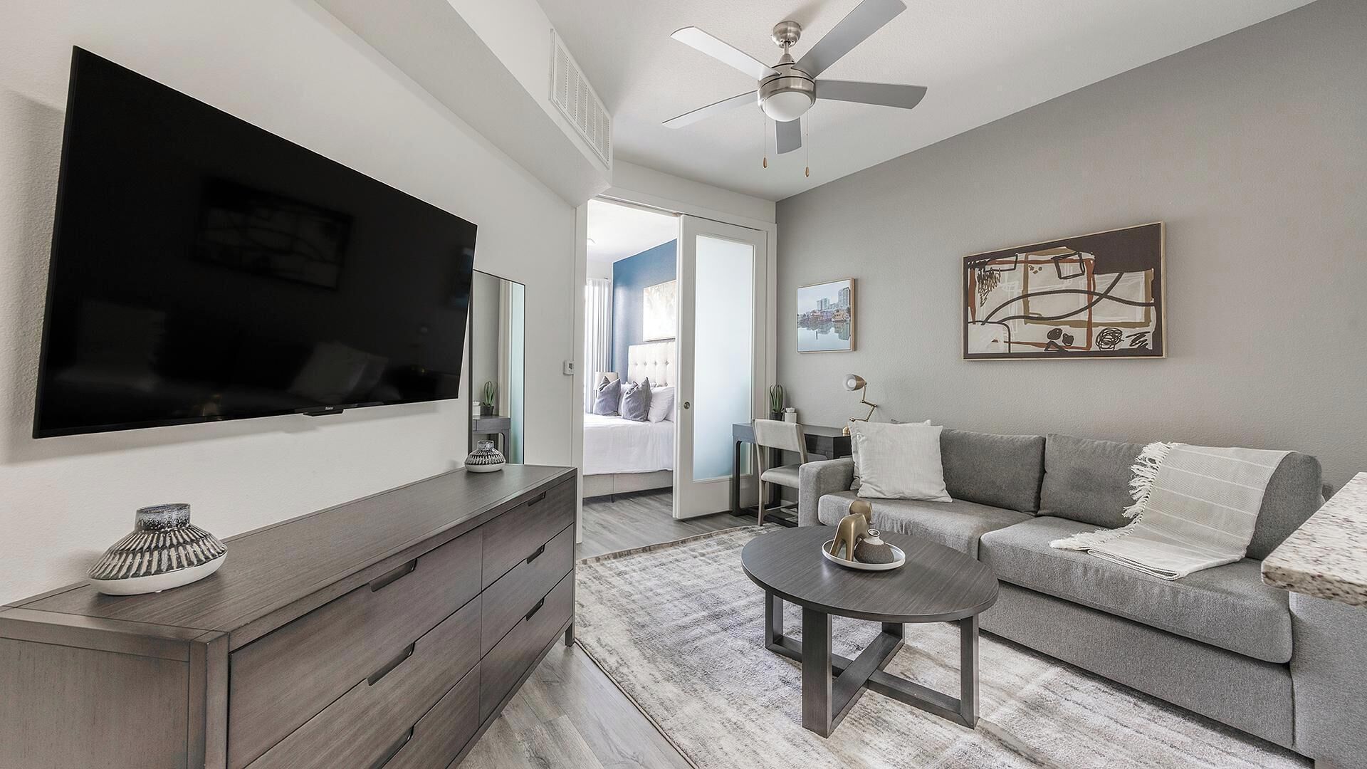 Landing | Beautiful 1bd, Gym, Game Room - Tempe, AZ
