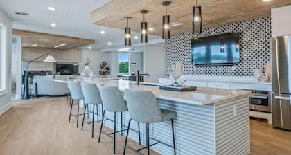 Landing | Incredible 1BD, Yoga Studio, Clubhouse
