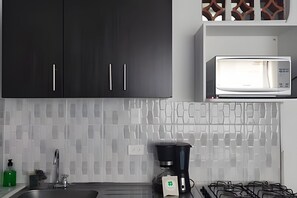 Basic Apartment, City View | Private kitchen - GURUS FR Casa Popular Modelo (Pereira)