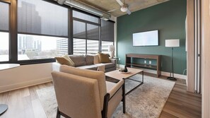 Smart TV - Landing | Beautiful 1BD, Gym, Game Room (Falls Church)