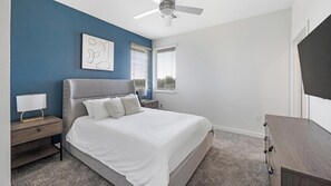 2 bedrooms, desk, iron/ironing board, WiFi - Landing | Beautiful 2BD, Pool, Clubhouse (Glendale)