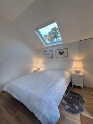 5 chambres, fer et planche à repasser, Wi-Fi gratuit, draps fournis