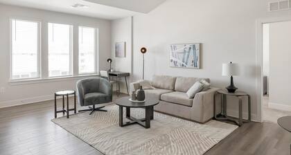 Landing | Stunning 2BD, Clubhouse, Yoga Studio