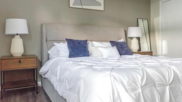 1 bedroom, desk, iron/ironing board, Internet