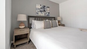 2 bedrooms, desk, iron/ironing board, WiFi