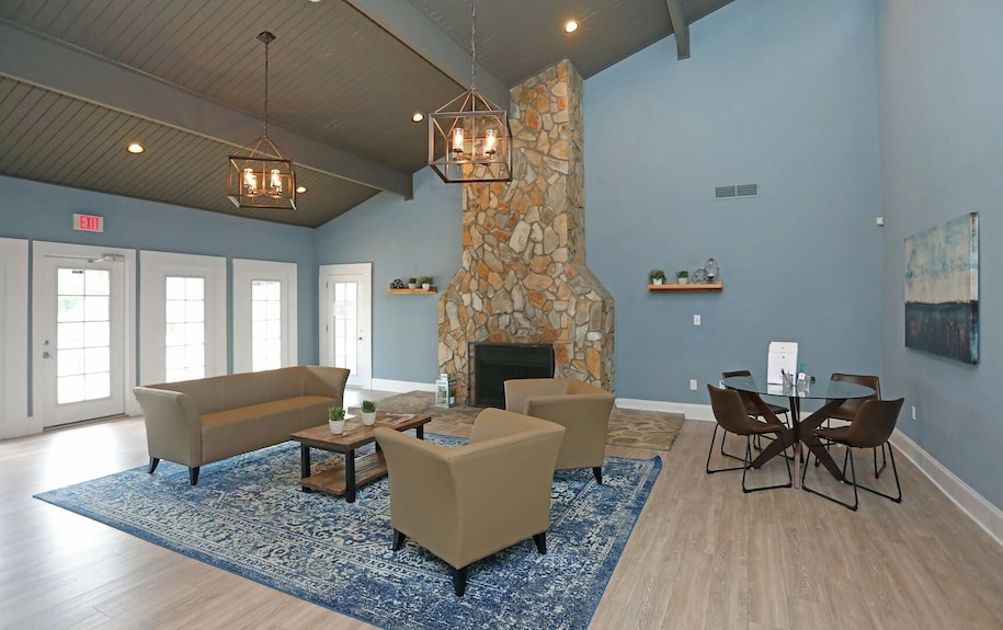 Landing | Modern 1bd, Pool, Gym - ウィンストン・セーラム, NC