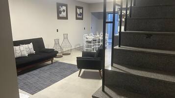 Casa geminada luxo | 3 quartos, frigobar, Wi-Fi de cortesia