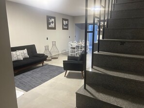 Deluxe-pientalo | 3 makuuhuonetta, minibaari, ilmainen Wi-Fi