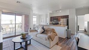 Smart TV - Landing | Stylish 2BD, Gym (North Las Vegas)