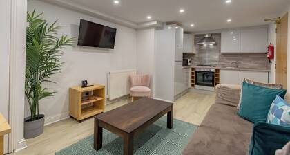 Destination Edinburgh Apartments- Southside Apartments