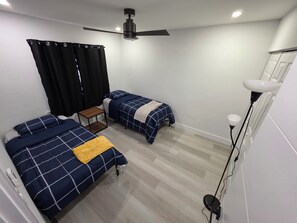 3 bedrooms, iron/ironing board, free WiFi, bed sheets - 3-bedroom 2 Bathroom house in phenomenal Miami, Spectacular location! (Miami)