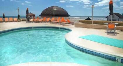 Oceanview Comfy Queen Boardwalk Gem
