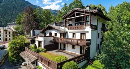 Jardin du Parc Mont Blanc- Alpine Style apartment in the Heart of Chamonix