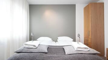 2 bedrooms, WiFi, bed sheets