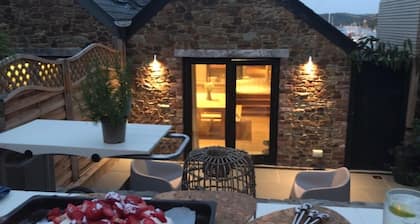 Hidden Treasure - Estuary View, Stylish, Garden