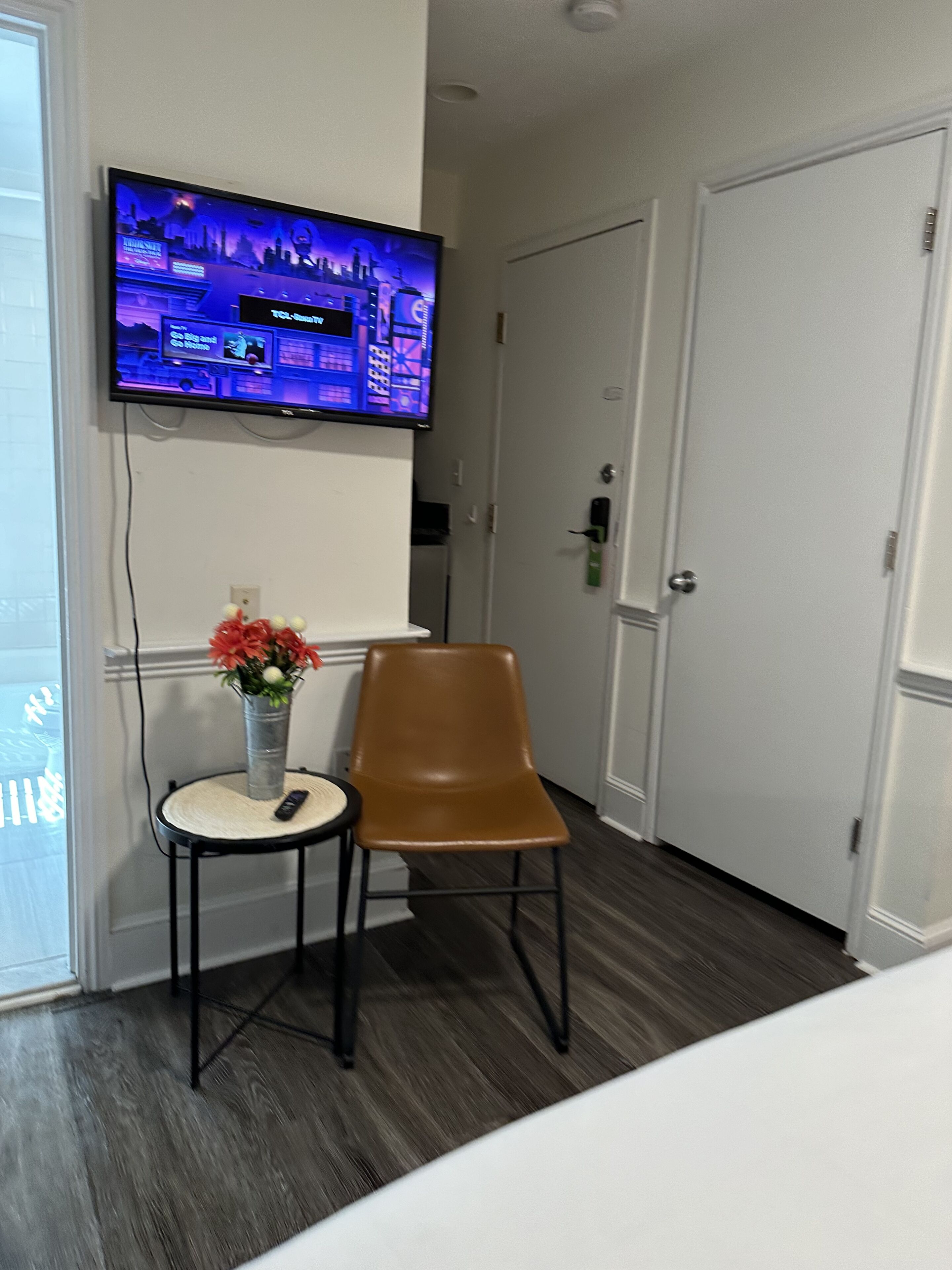 Studio, 1 queensize bed, privébadkamer | Een minibar, individueel gedecoreerd, individueel gemeubileerd