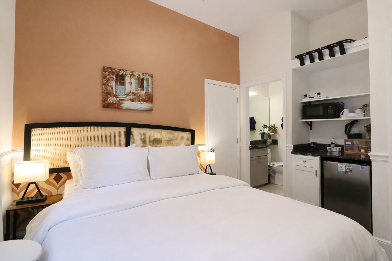 Studio, 1 keskisuuri parisänky, oma kylpyhuone | Minibaari, yksilöllisesti sisustettu, yksilöllisesti kalustettu