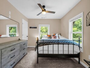 3 Schlafzimmer, Bügeleisen/Bügelbrett, WLAN, Bettwäsche