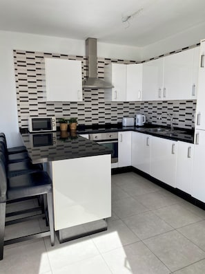 Mikrowelle, Ofen, Herdplatte