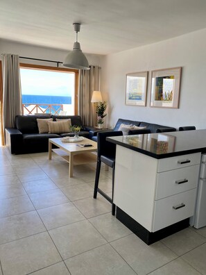 Smart TV - Beachfront Tabaibas Apartment (Tías)