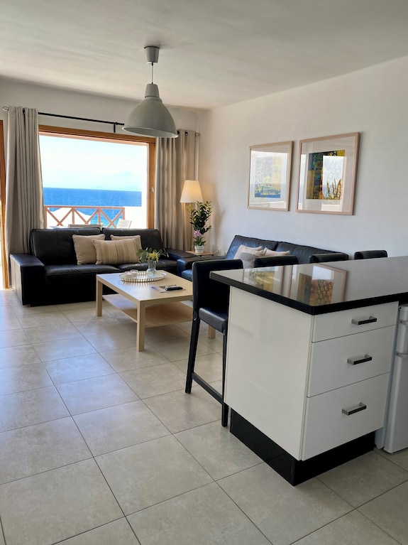 Beachfront Tabaibas Apartment - Puerto del Carmen