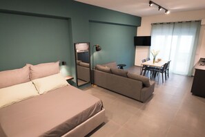 Desk, iron/ironing board, free WiFi, bed sheets