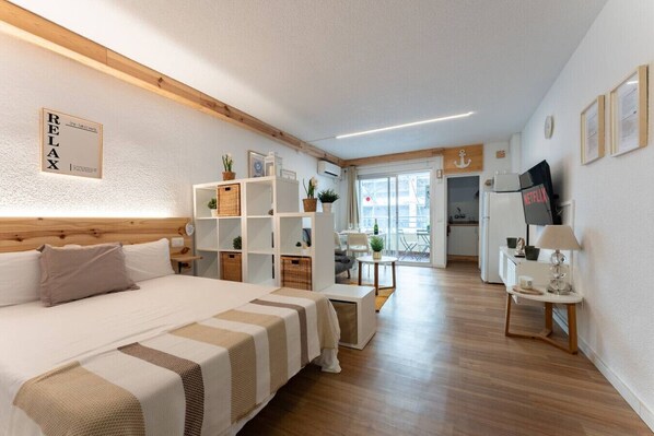 1 bedroom, desk, iron/ironing board, free WiFi