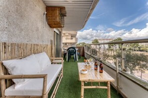 Outdoor dining - Bambu Salou / Tropical / Chill out / Pool / Wifi (Salou)