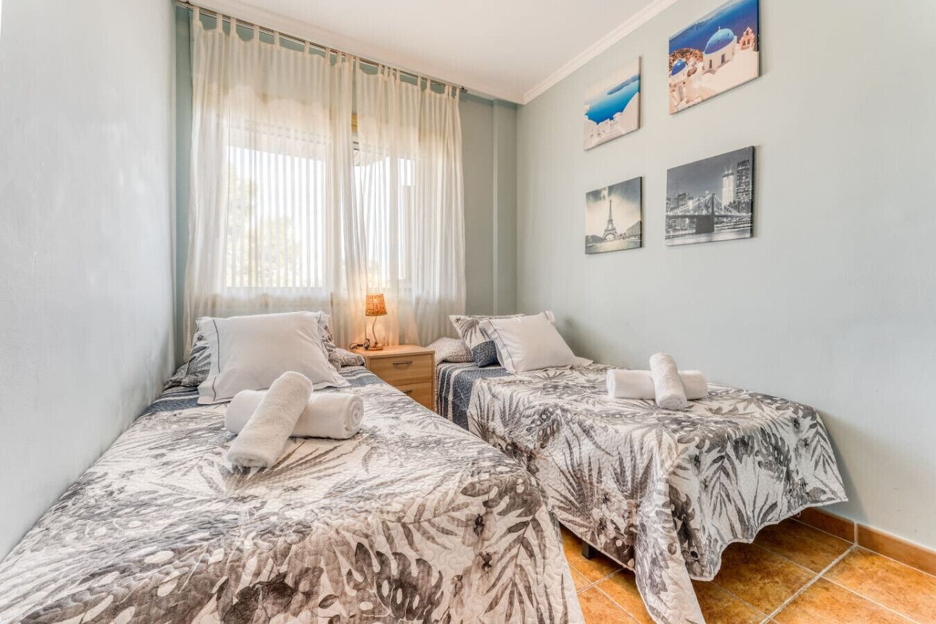 1 bedroom, desk, iron/ironing board, WiFi