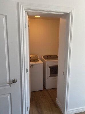 Standard Loft | Laundry