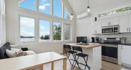 Cozy Bells Cove Retreat – Stylish Loft with Harbour Views & Walkability