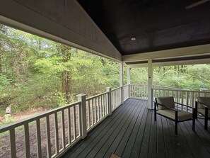 Property grounds - Spacious 5 bedroom house perfect for large families in gorgeous Oxford! (Oxford)