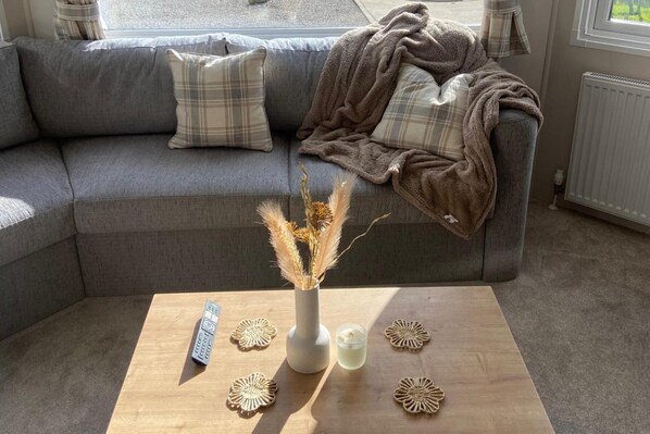 Fireplace - Westfield Lodge Retreat-sleeps 6-pet Friendly (Carnforth)